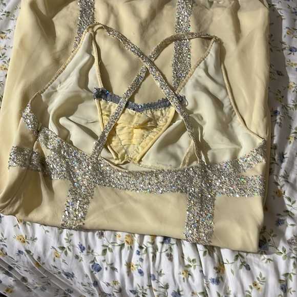 Nice dress size 8 - Picture 5 of 5